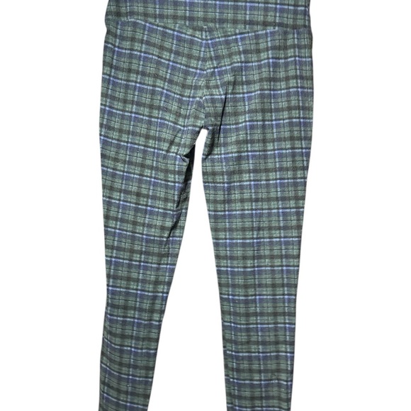 Chic Plaid Leggings in Green and Blue - Picture 2 of 3